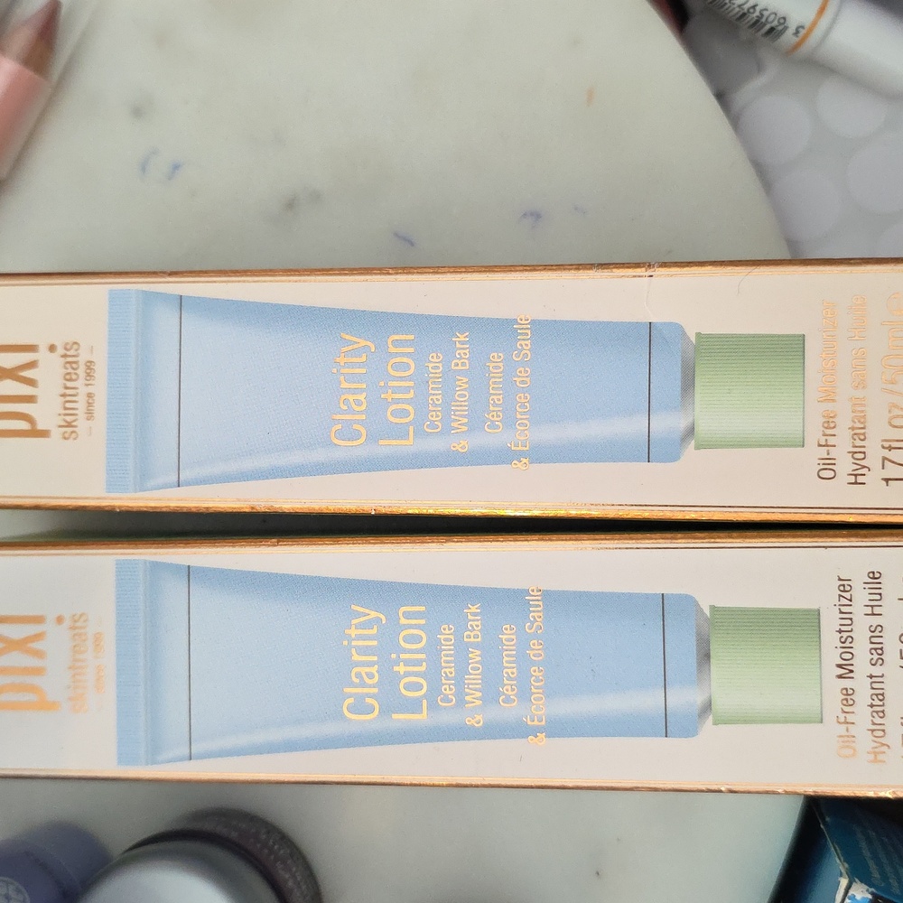 Pixi Clarity Lotion with Ceramide & Willow Bark - Blue and Green Packaging X2